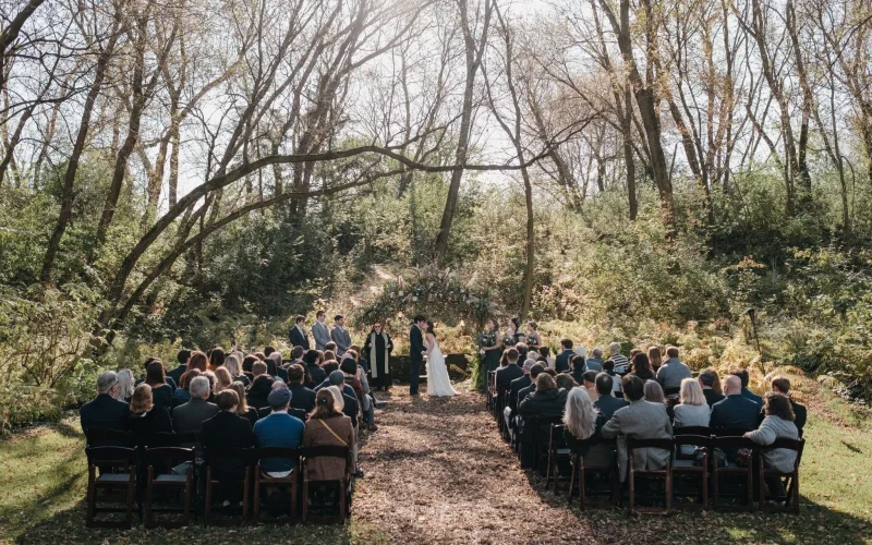 Best Wedding Venues in Minneapolis & St. Paul: What to Know About Music, DJs & Dance Floors Best Wedding Venues in Minneapolis & St. Paul: What to Know About Music, DJs & Dance Floors