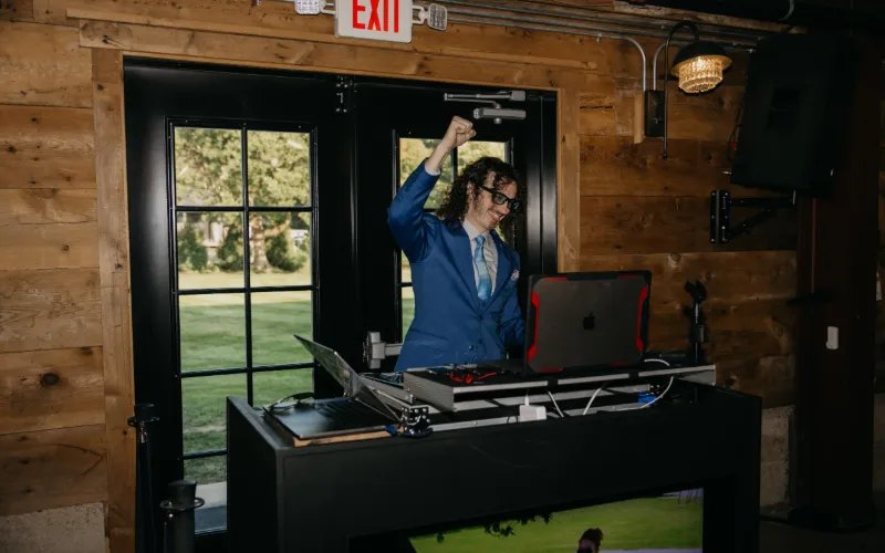 How Far in Advance Should You Book a Wedding DJ? (Minneapolis Guide)